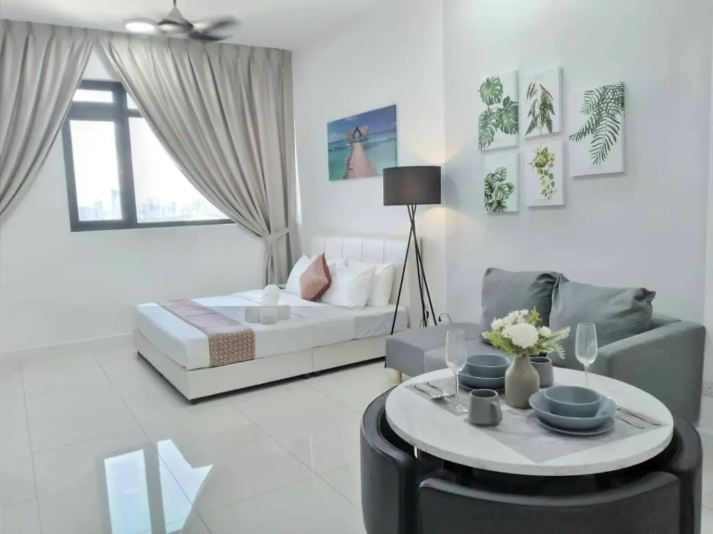 Homestay Chambers Suites Kl - By Staycation Homes Kuala Lumpur